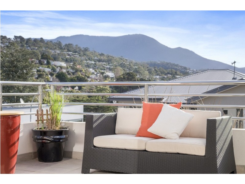 3/36 Maning Avenue, Sandy Bay TAS 7005