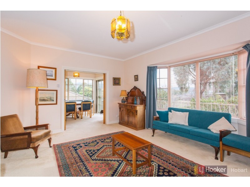 6 Fairway Drive, Kingston TAS 7050
