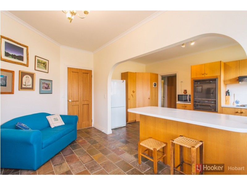 6 Fairway Drive, Kingston TAS 7050