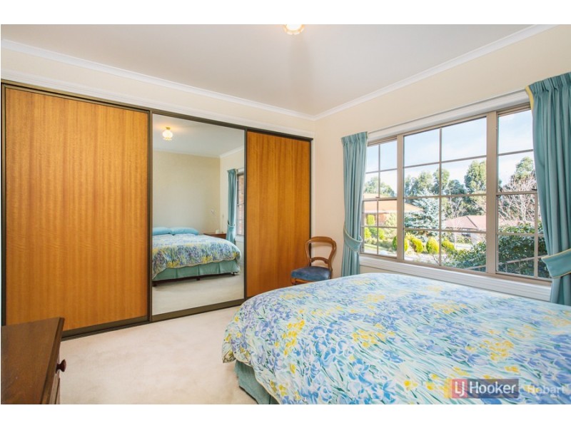 6 Fairway Drive, Kingston TAS 7050