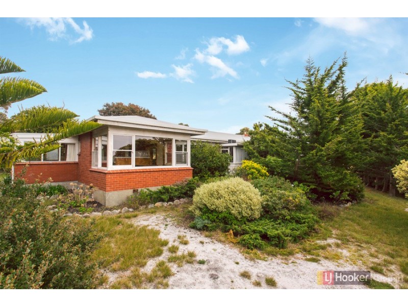119 Harveys Farm Road, Bicheno TAS 7215