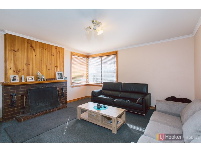 11 Taree Street, Chigwell TAS 7011