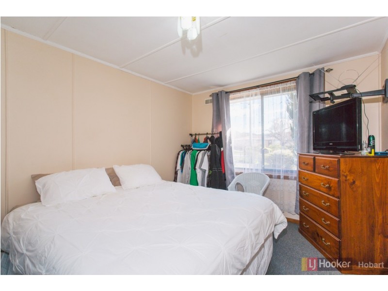 11 Taree Street, Chigwell TAS 7011