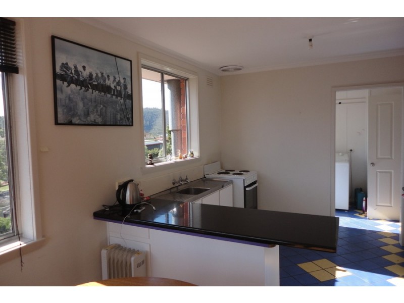 64 Binalong Road, Mornington TAS 7018