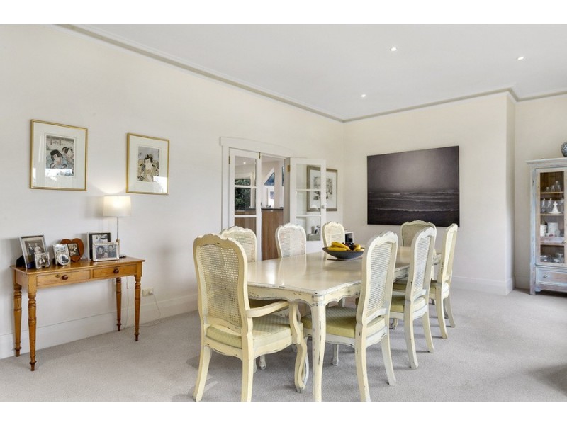 18 Ilfracombe Crescent, Sandy Bay TAS 7005
