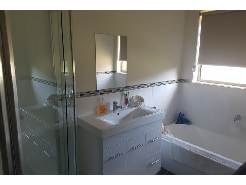 1/42 Branscombe Road, Claremont TAS 7011