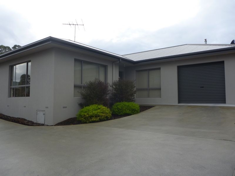 1/8 Celery Top Drive, Kingston TAS 7050