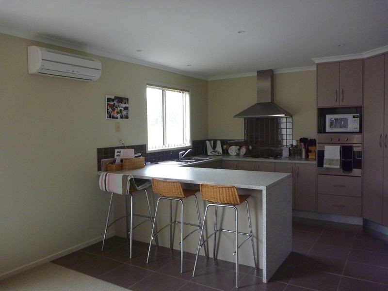 1/8 Celery Top Drive, Kingston TAS 7050