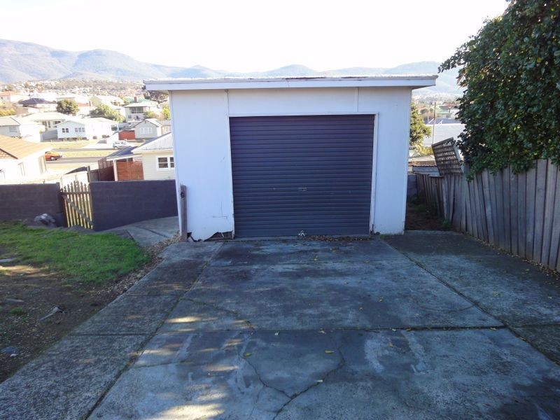 379 Brooker Ave, Lutana TAS 7009