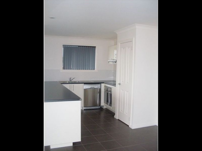 2/76 Pennington Drive, Sorell TAS 7172