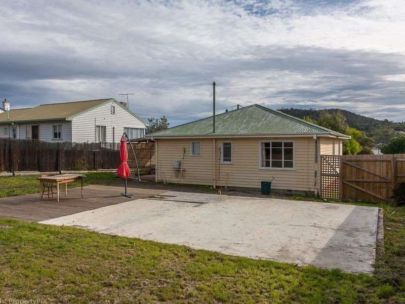 13 Heemskirk Street, Warrane TAS 7018