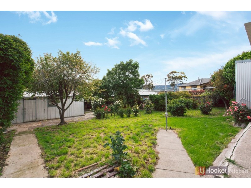 11 Tracy Road, Austins Ferry TAS 7011