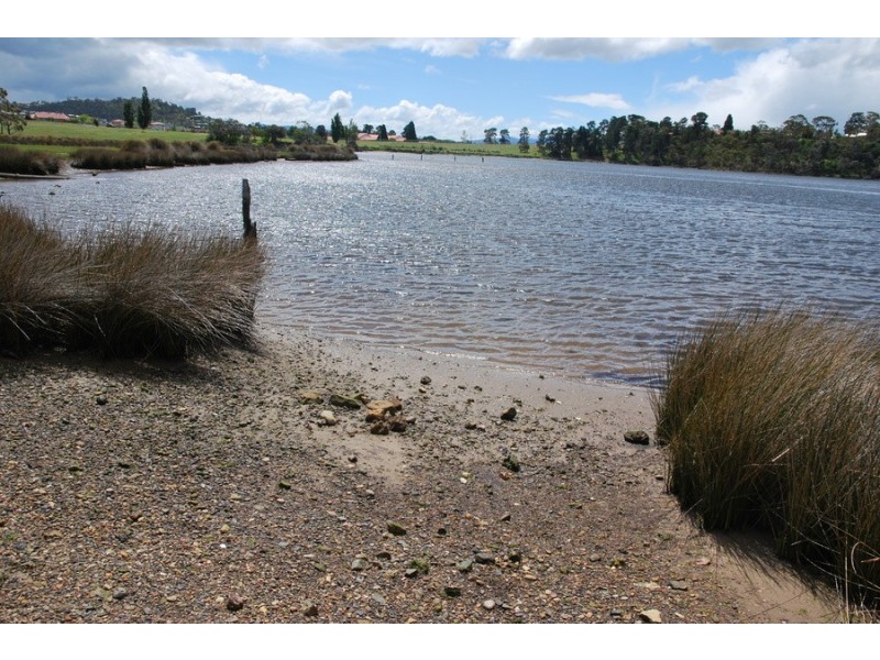 28 Curlew Parade, Claremont TAS 7011