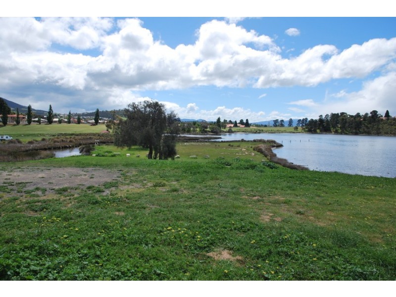 28 Curlew Parade, Claremont TAS 7011