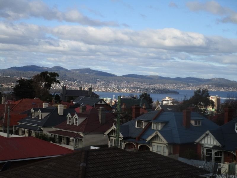 10/15 Lansdowne Crescent, West Hobart TAS 7000