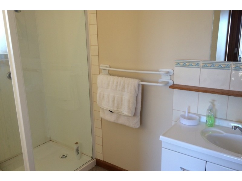 2/94 Forest Road, West Hobart TAS 7000