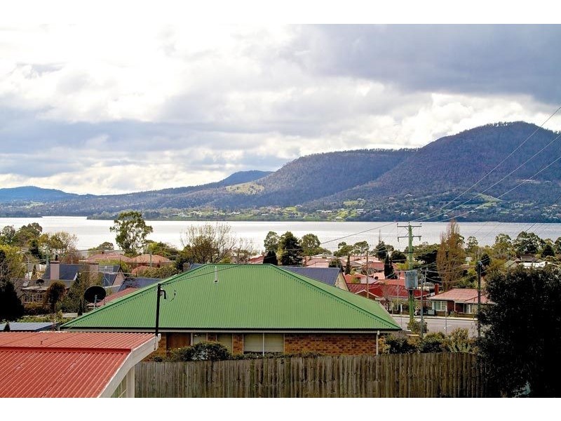 1/12 Tilyard Street, Montrose TAS 7010