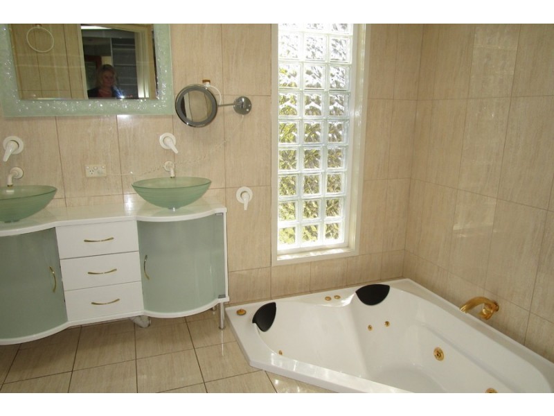 5 EURELLA Avenue, Sandy Bay TAS 7005