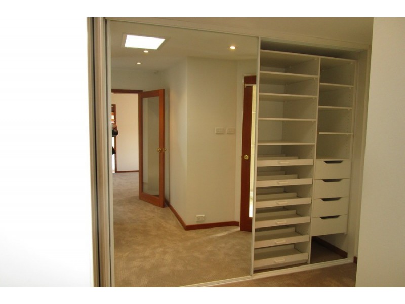 5 EURELLA Avenue, Sandy Bay TAS 7005