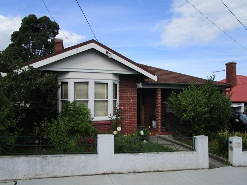 8 CRISP Street, Sandy Bay TAS 7005
