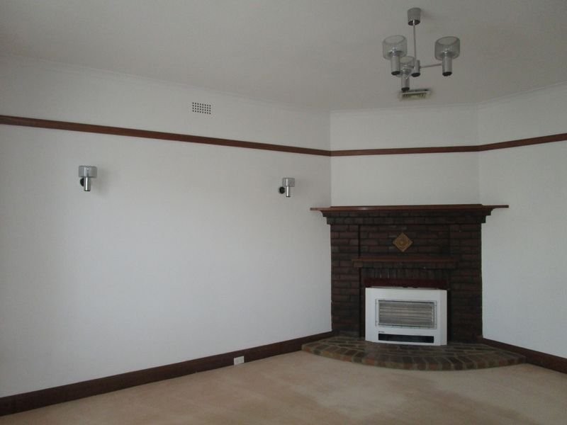 8 CRISP Street, Sandy Bay TAS 7005