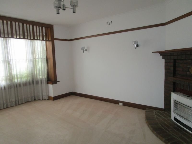 8 CRISP Street, Sandy Bay TAS 7005