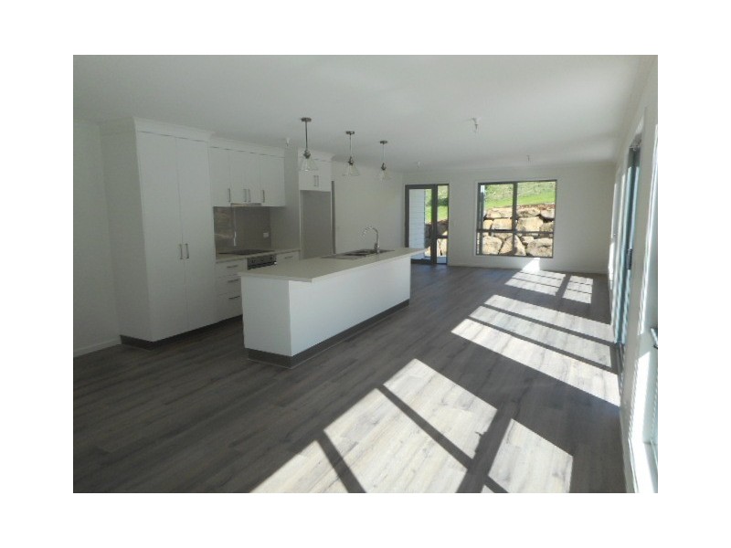 2B Willowbend Road, Kingston TAS 7050