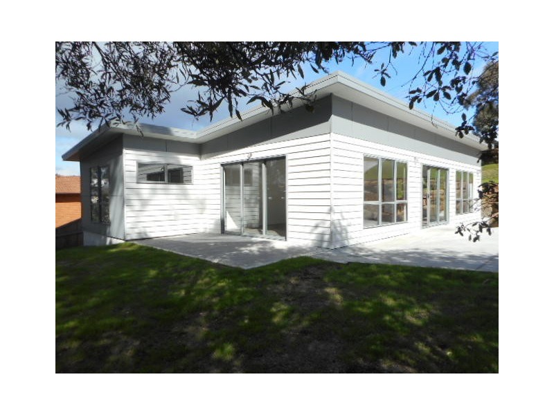 2B Willowbend Road, Kingston TAS 7050