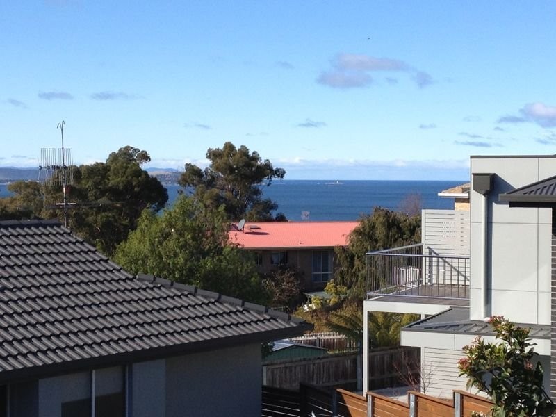55 Hiern Road, Blackmans Bay TAS 7052
