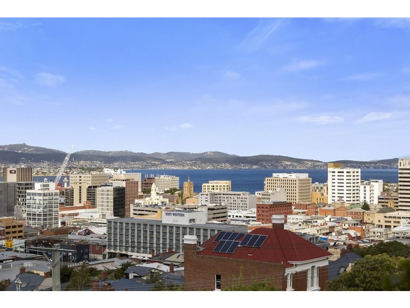 12/92 Barrack Street, Hobart TAS 7000