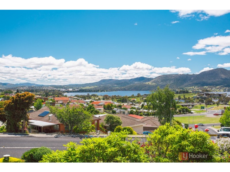 19 Chandos Drive, Berriedale TAS 7011