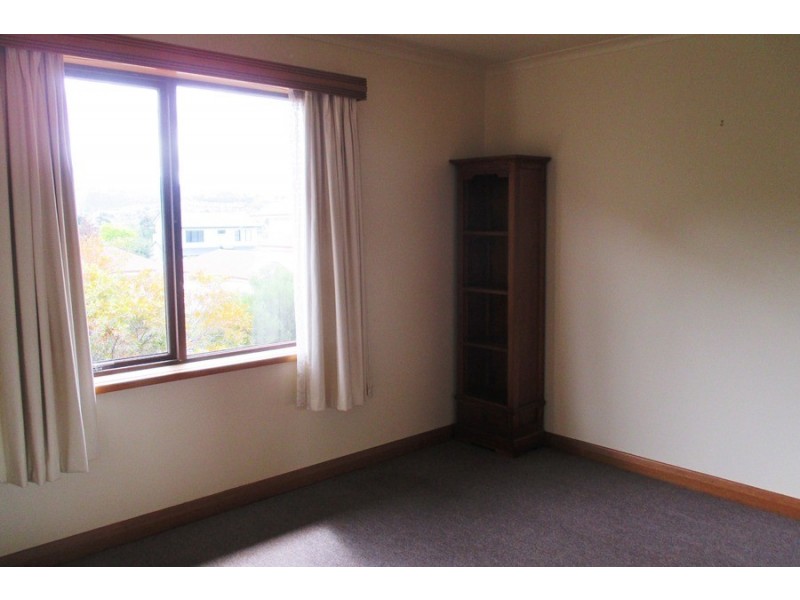 8/9 Hildern Street, New Town TAS 7008