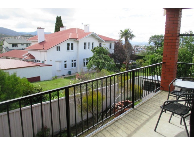 8/9 Hildern Street, New Town TAS 7008