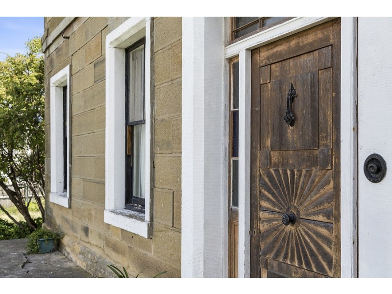 7 Wilks Road, Lenah Valley TAS 7008