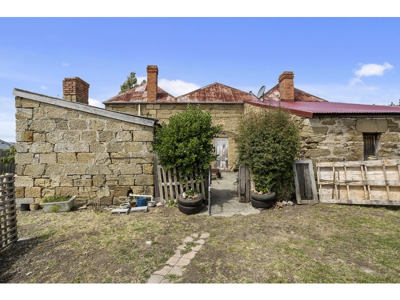 7 Wilks Road, Lenah Valley TAS 7008