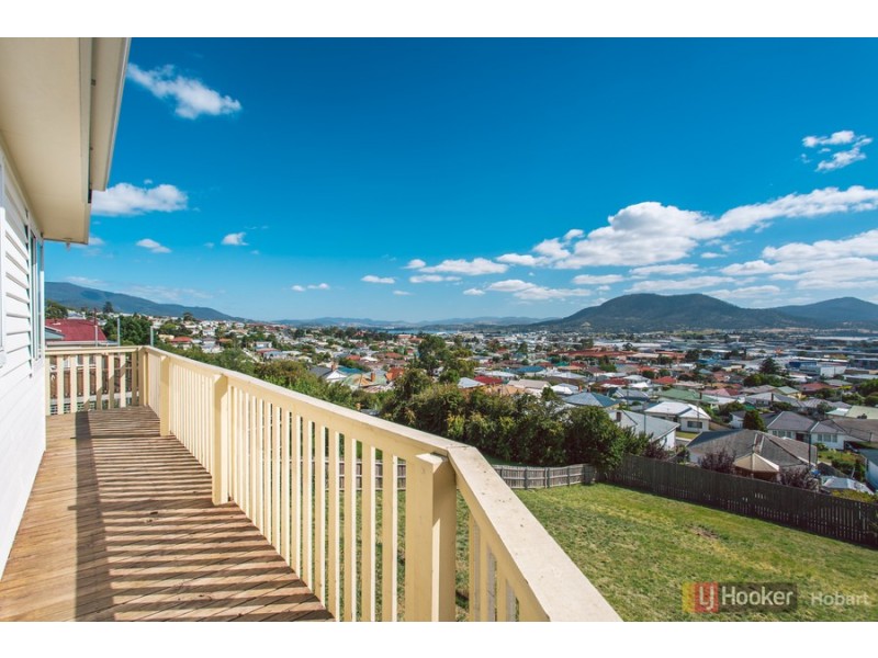 17 First Avenue, West Moonah TAS 7009