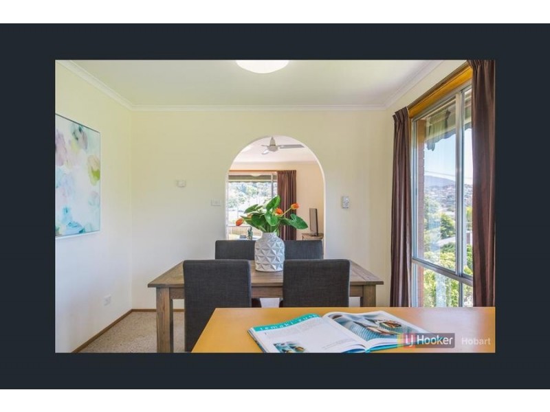 1 Greenway Avenue, Lenah Valley TAS 7008
