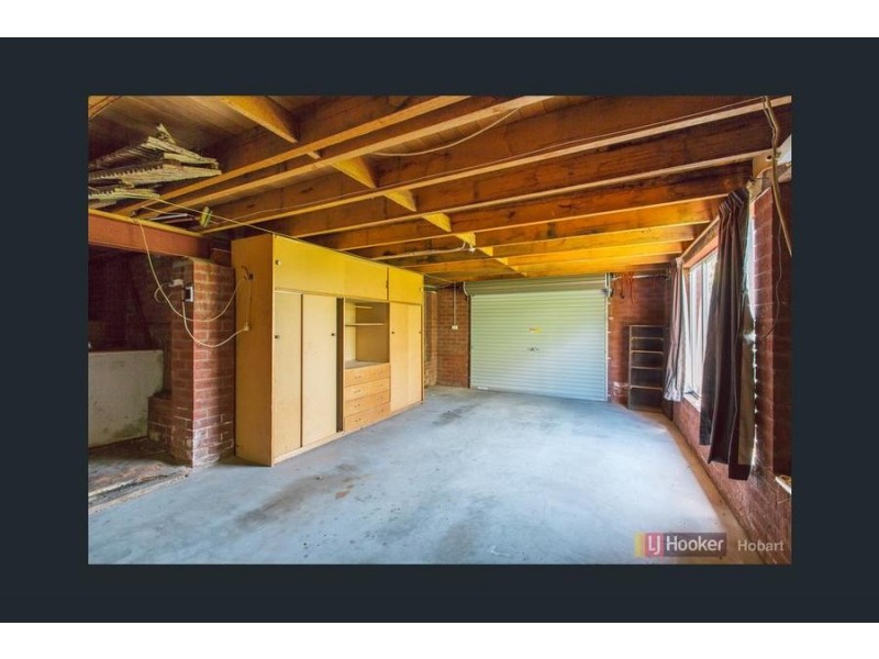 1 Greenway Avenue, Lenah Valley TAS 7008