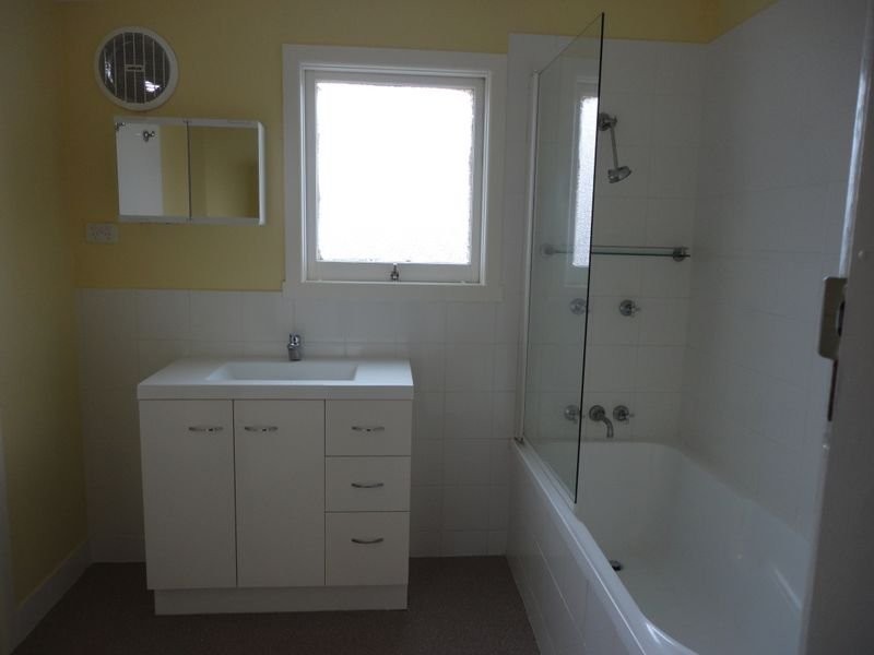 40 KATOOMBA Crescent, Rosetta TAS 7010