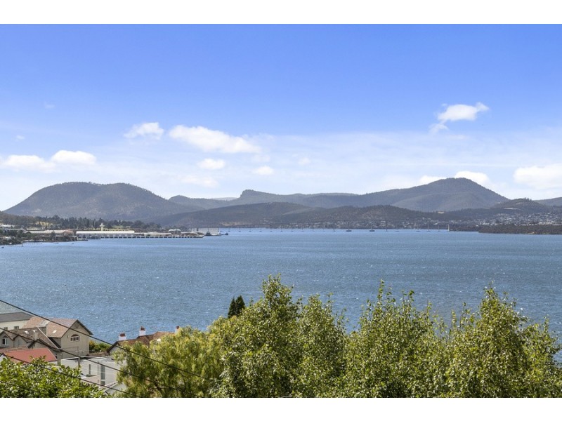 10 Ellington Road, Sandy Bay TAS 7005