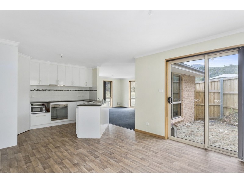 160 Branscombe Road, Claremont TAS 7011