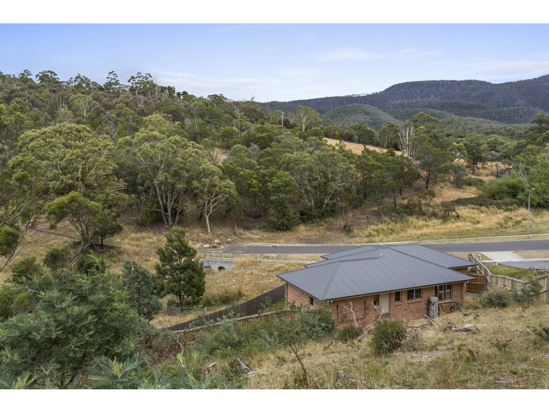 160 Branscombe Road, Claremont TAS 7011