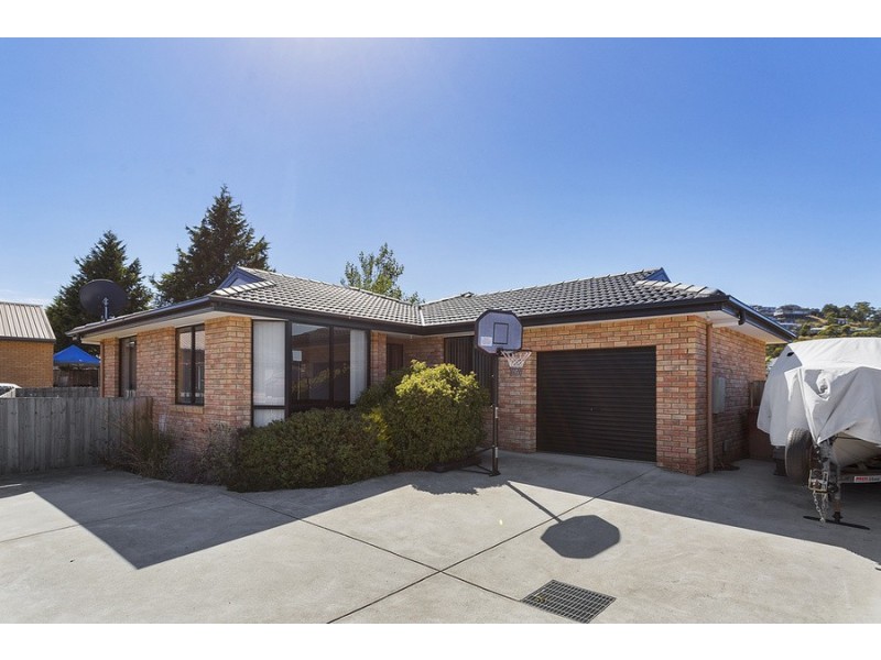 2/44 Jetty Road, Old Beach TAS 7017