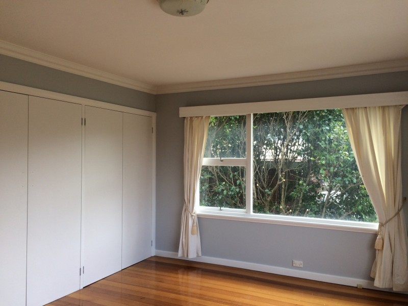 12 Cedar Street, Lindisfarne TAS 7015