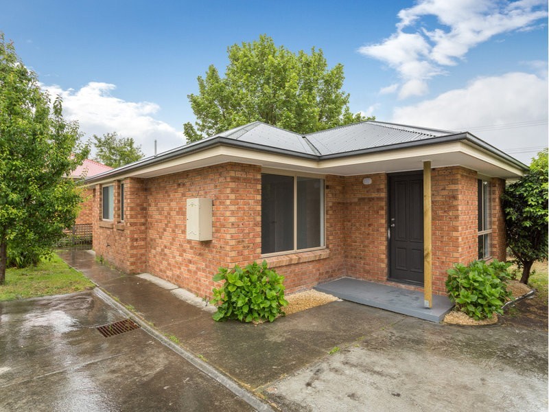 1/15 Laguna Place, Derwent Park TAS 7009