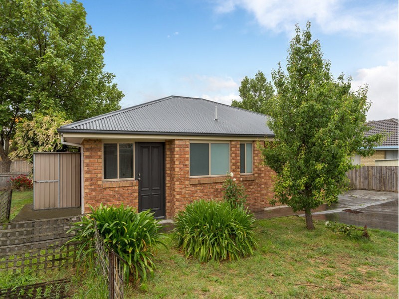 1/15 Laguna Place, Derwent Park TAS 7009