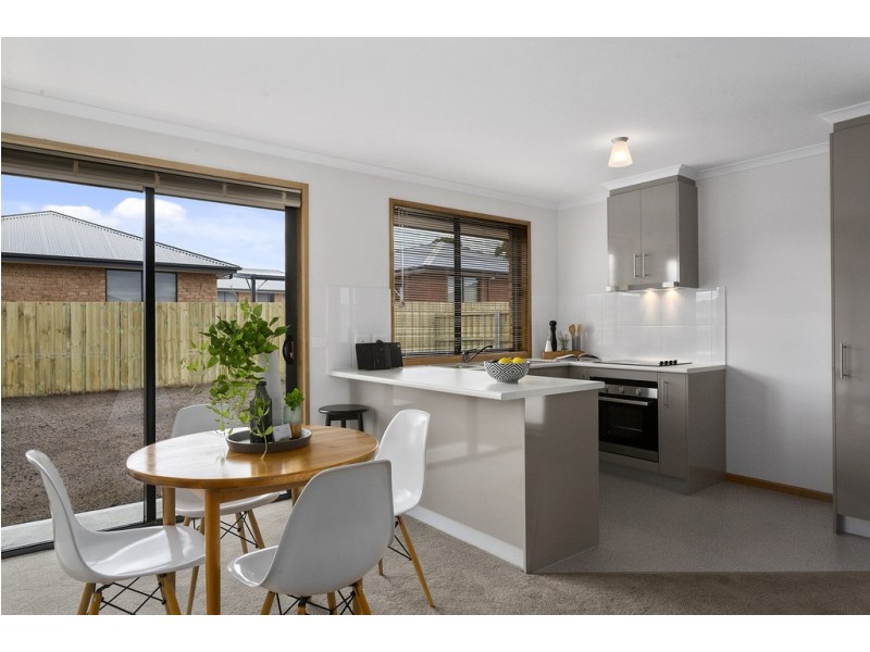 3/2-4 Tivoli Road, Old Beach TAS 7017