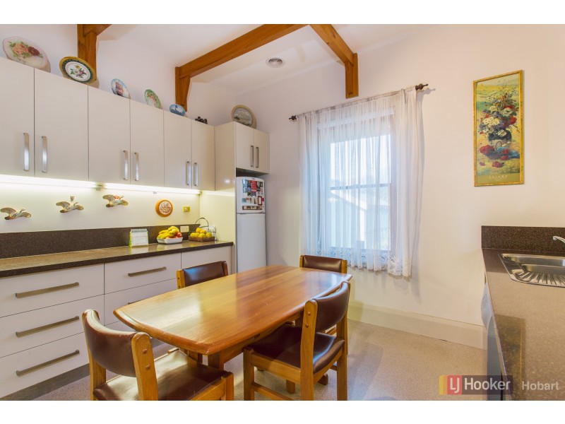 64 Pirie Street, New Town TAS 7008