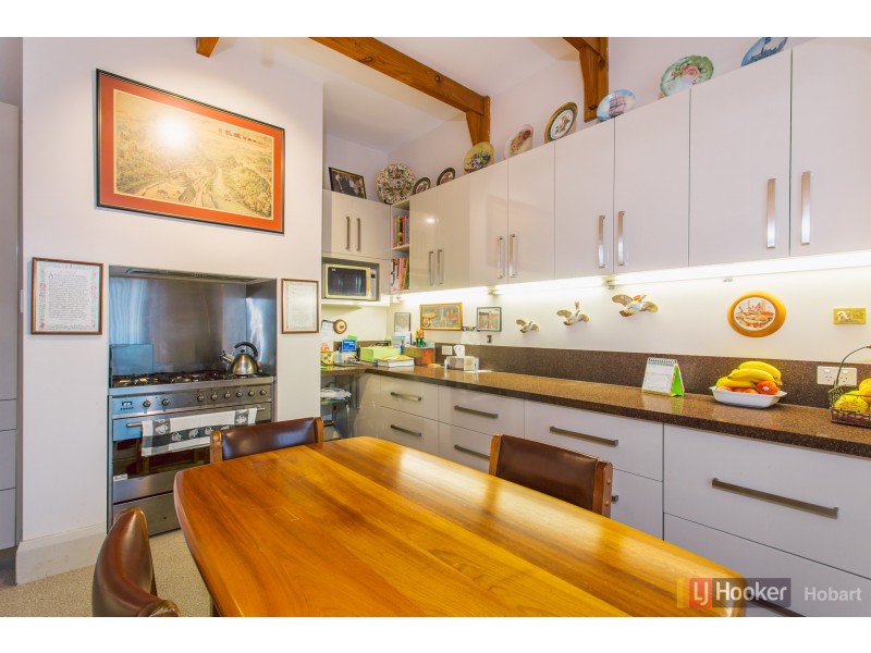 64 Pirie Street, New Town TAS 7008