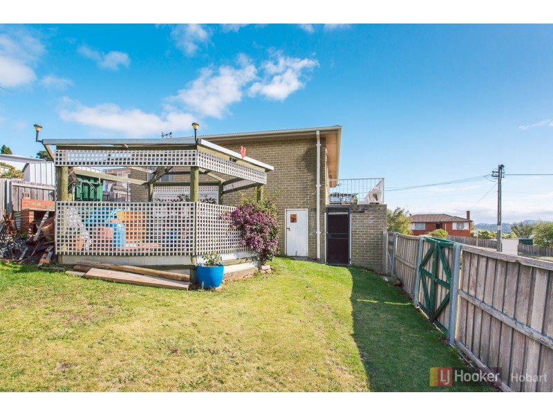 69 Binalong Road, Mornington TAS 7018